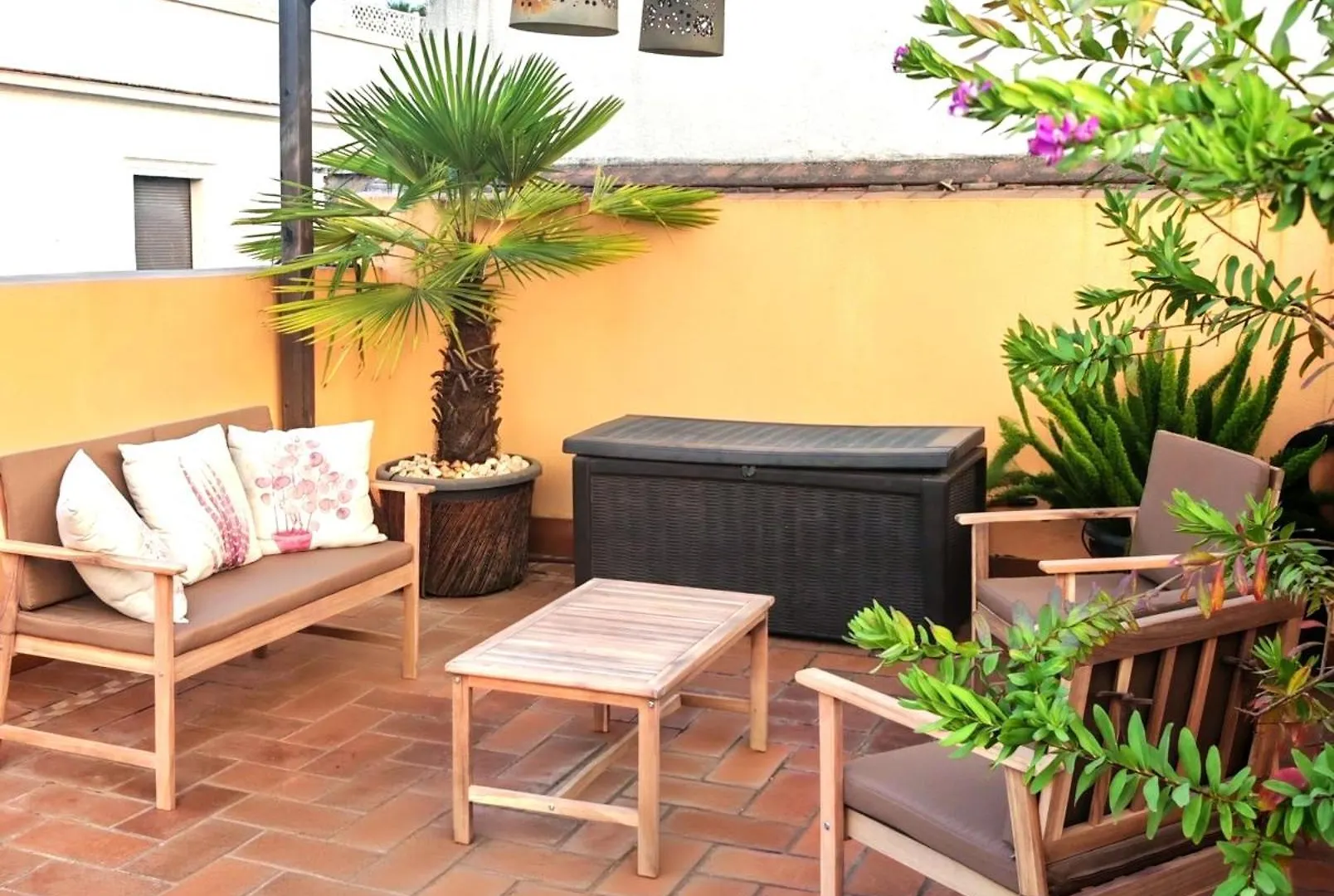 Luxury Rooftop - Space Maison Apartments location