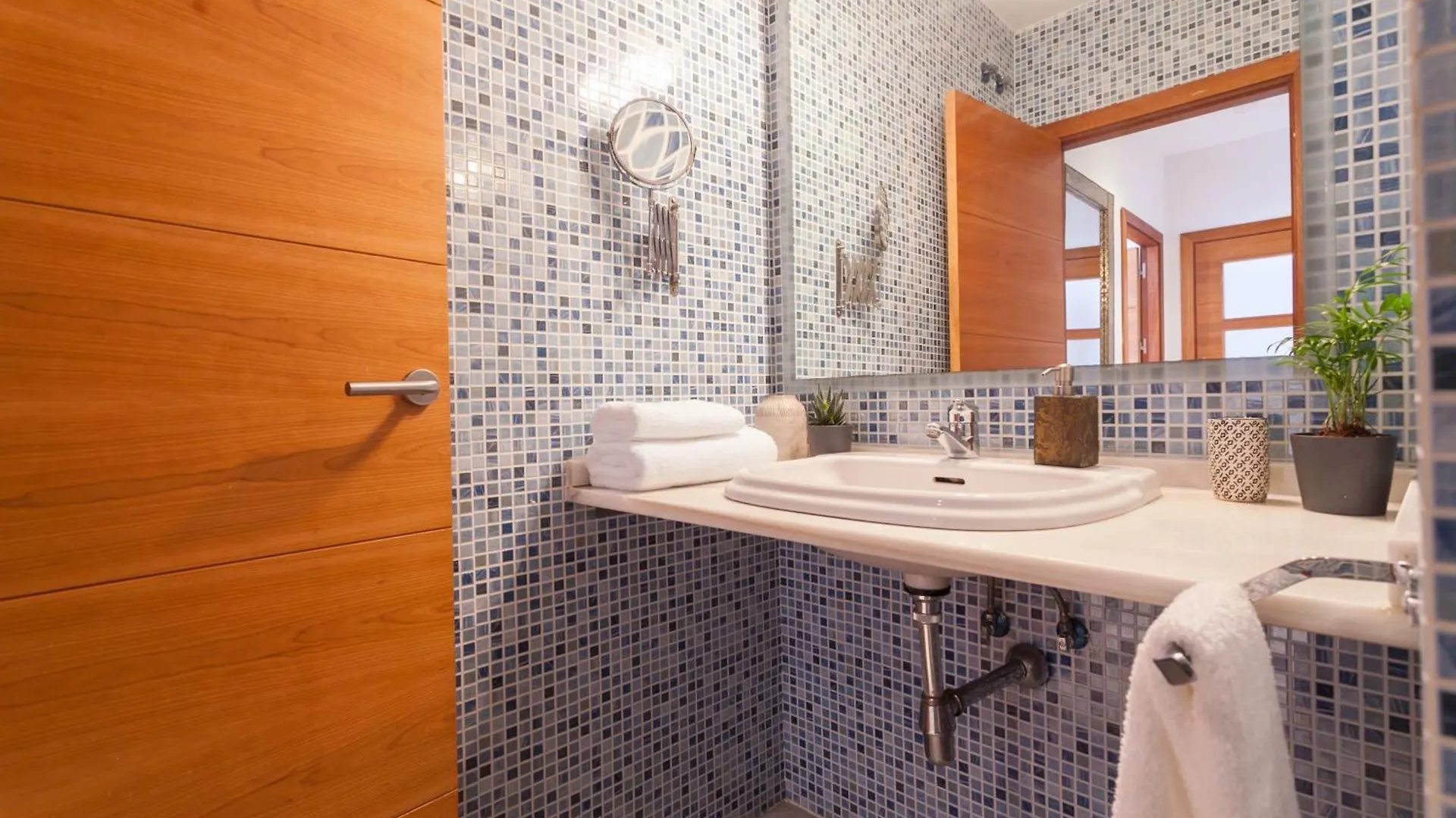 Luxury Rooftop - Space Maison Apartments Seville